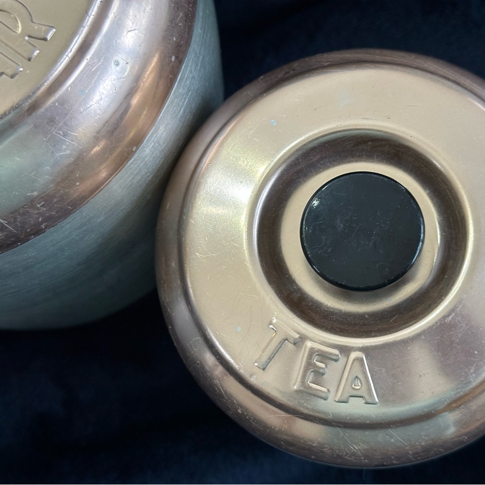 Vintage Aluminum kitchen canisters with copper-colored lids - Picture 4 of 7
